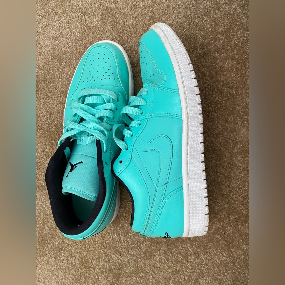 Nike Jordan 1 Retro - HyperTurquoise
